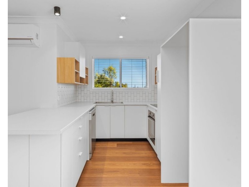 4 / 63 Wellington Street, Coorparoo QLD 4151