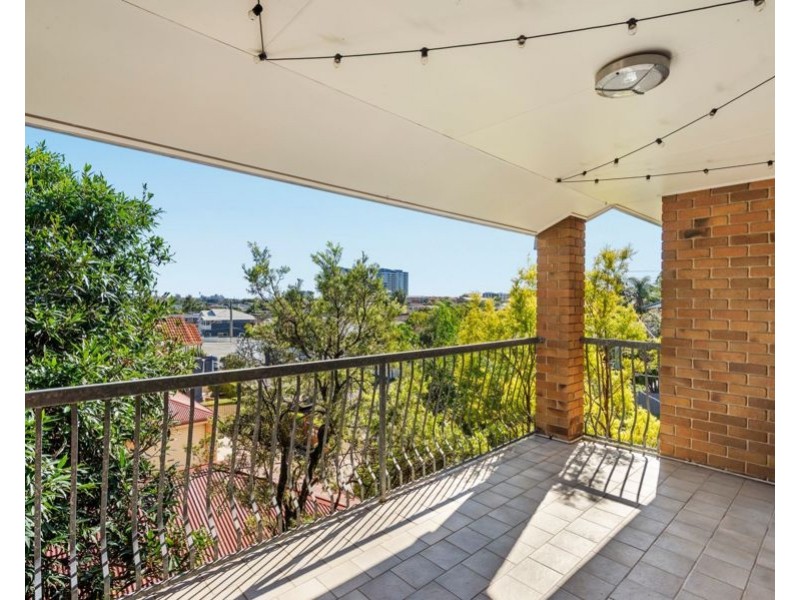 4 / 63 Wellington Street, Coorparoo QLD 4151