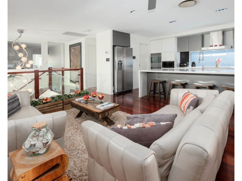 23 Brisbane Ave, Camp Hill QLD 4152