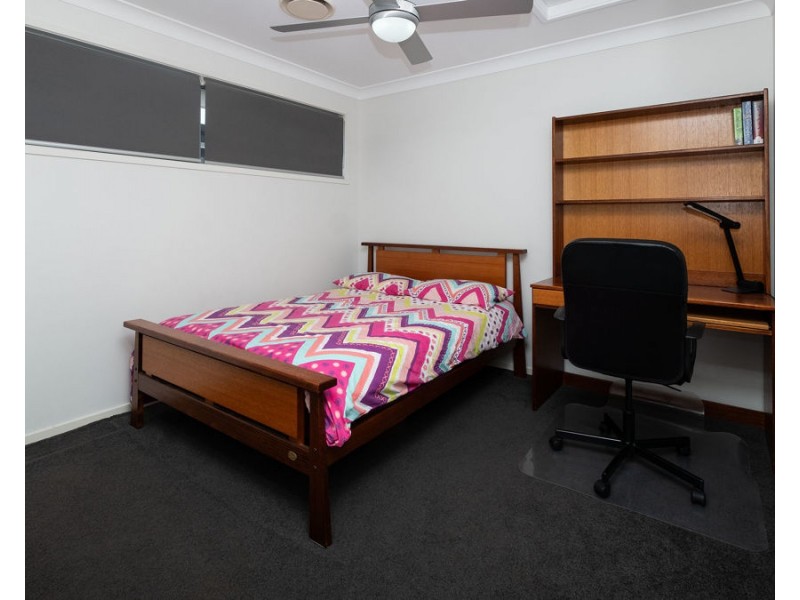 23 Brisbane Ave, Camp Hill QLD 4152