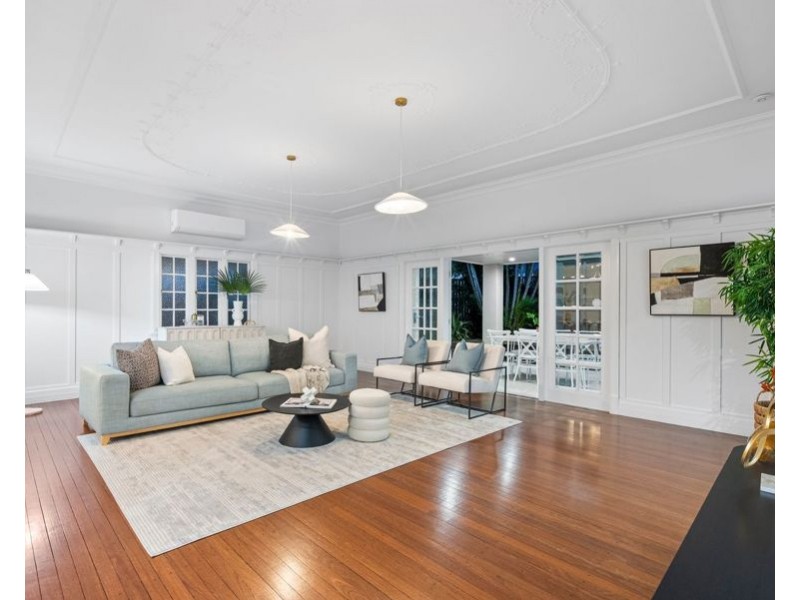 14 Emlyn Street, Coorparoo QLD 4151