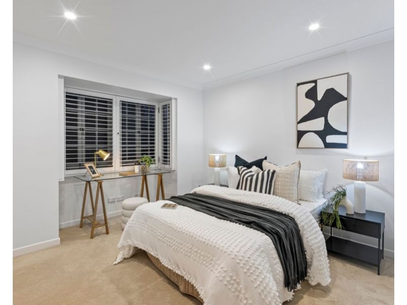 14 Emlyn Street, Coorparoo QLD 4151