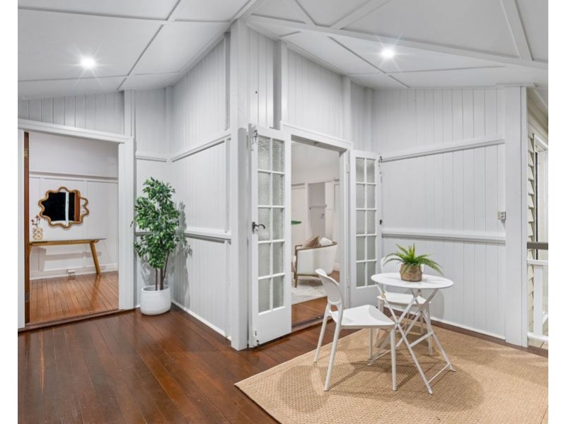 14 Emlyn Street, Coorparoo QLD 4151