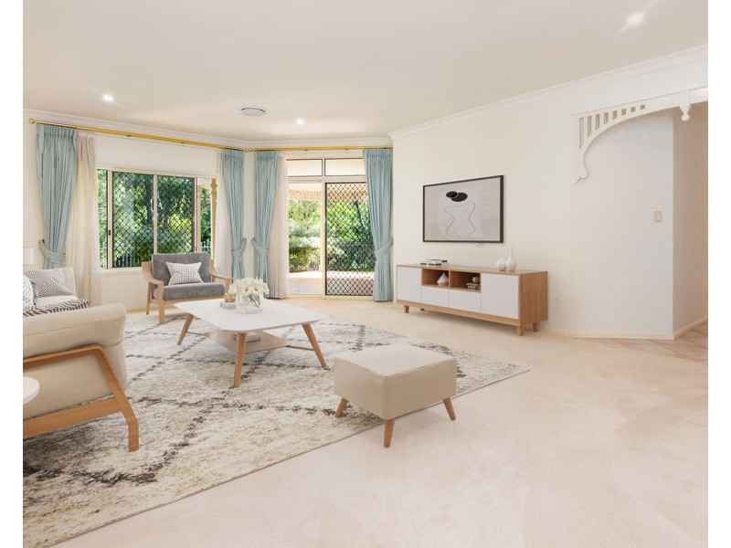 13 Barnstos Place, Carindale QLD 4152