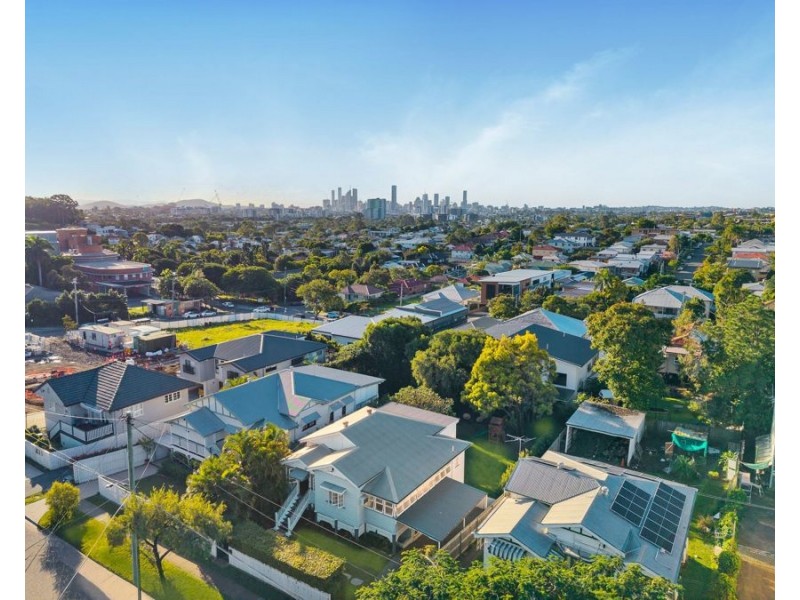 45 Headfort Street, Greenslopes QLD 4120