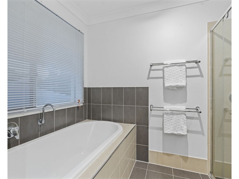 39 Stanbrough Road, Gumdale QLD 4154