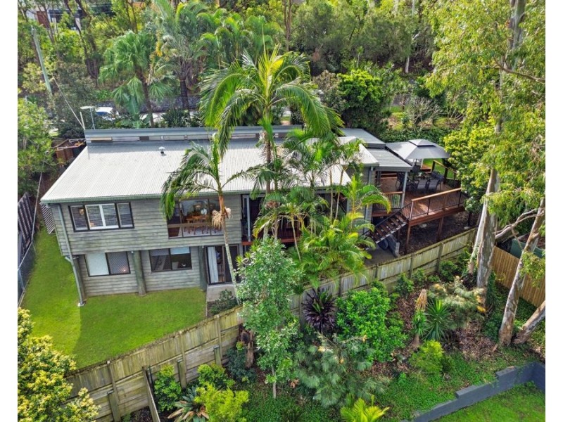 33 Cluden Street, Holland Park West QLD 4121