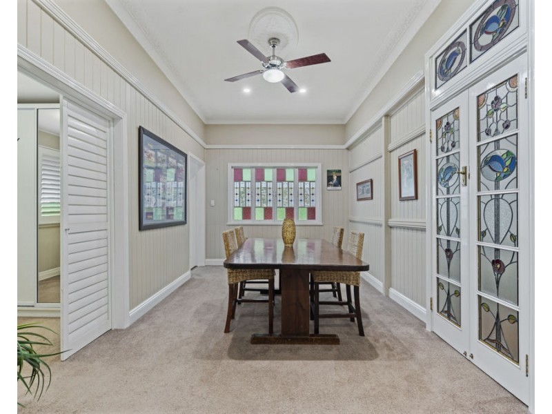 58 St Leonards Street, Coorparoo QLD 4151