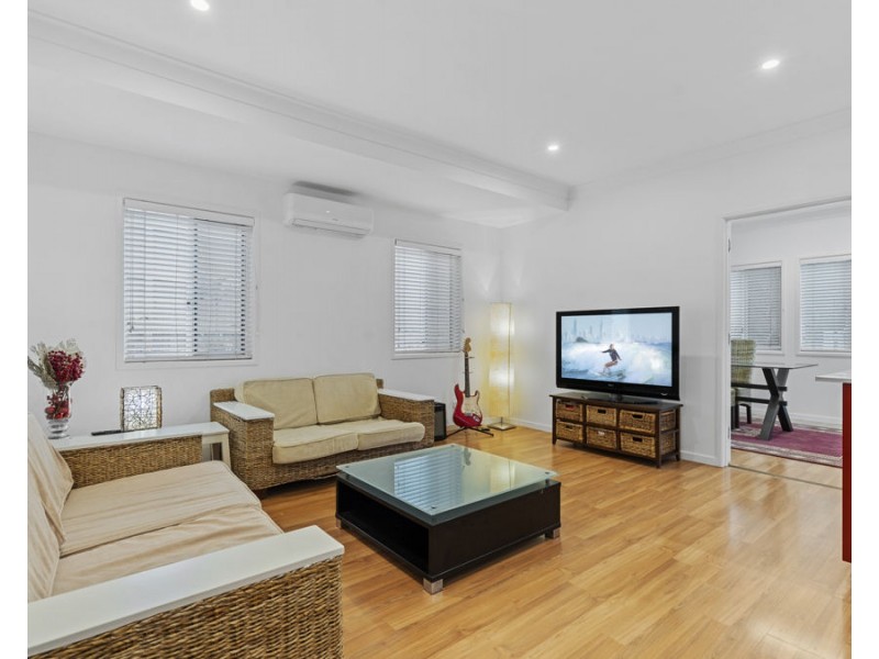 58 St Leonards Street, Coorparoo QLD 4151