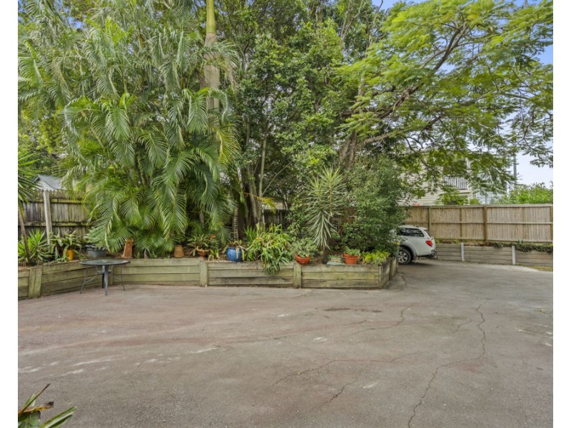 58 St Leonards Street, Coorparoo QLD 4151