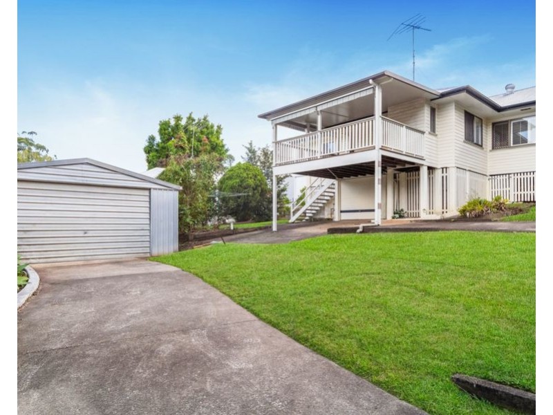 49 Turquoise Street, Holland Park QLD 4121