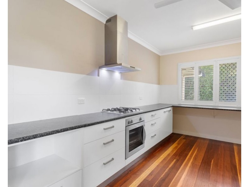 49 Turquoise Street, Holland Park QLD 4121