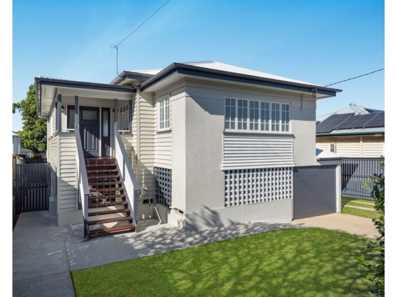 59 Holland Rd, Holland Park QLD 4121