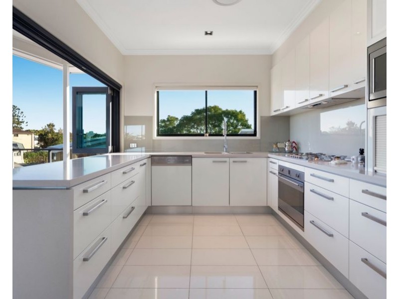 14/265 Cavendish Rd, Coorparoo QLD 4151