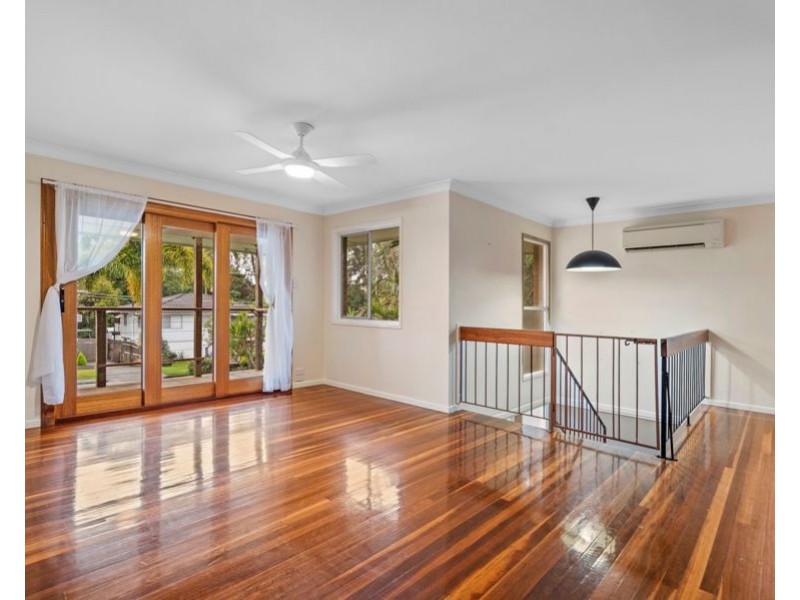 5 Donbeth Street, Wynnum West QLD 4178