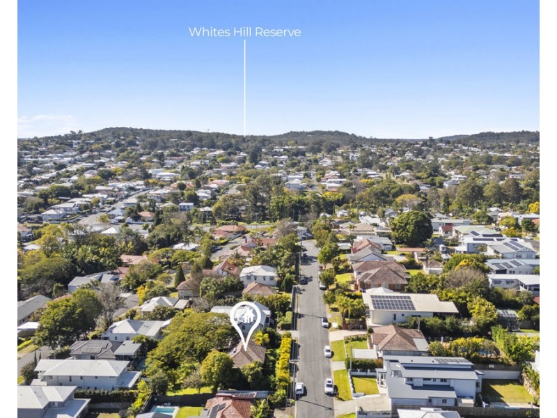 35 Galsworthy Street, Holland Park West QLD 4121