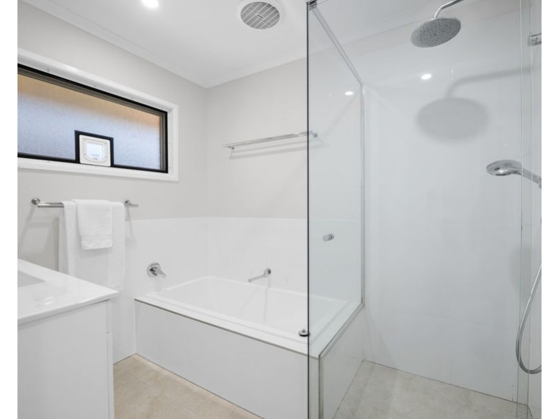 26 Greycliffe Street, Mount Gravatt East QLD 4122