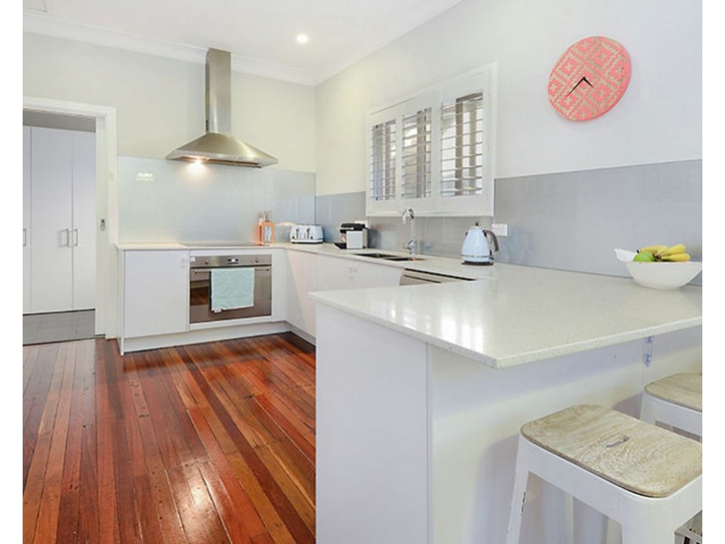44 Framont Ave, Holland Park QLD 4121