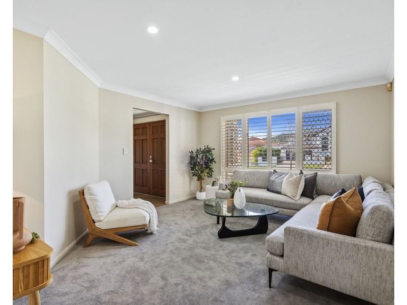 3 Oakwood Way, Carindale QLD 4152