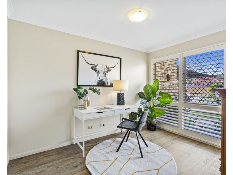 3 Oakwood Way, Carindale QLD 4152