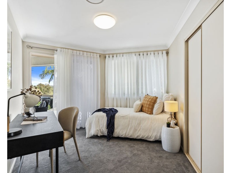 3 Oakwood Way, Carindale QLD 4152