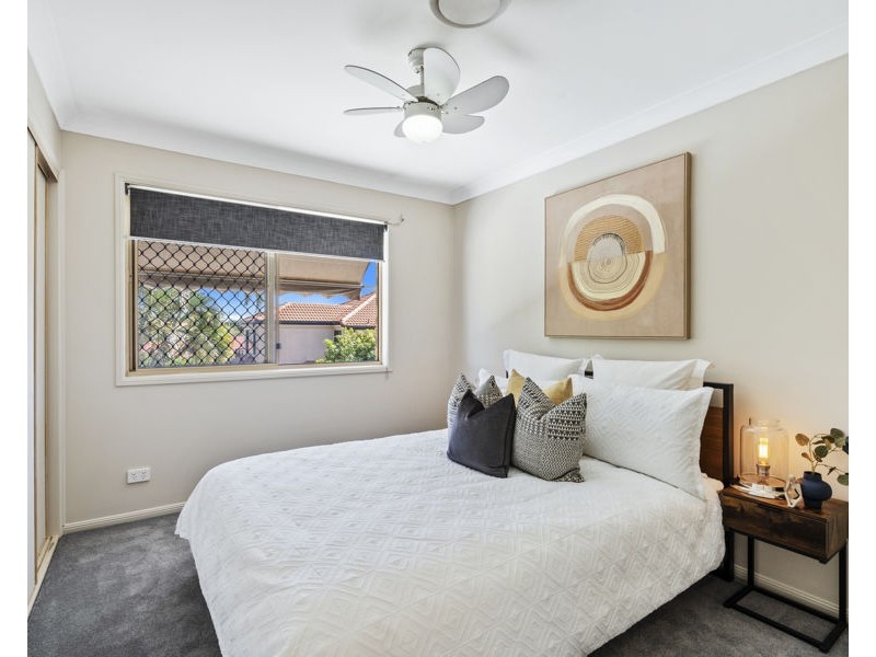 3 Oakwood Way, Carindale QLD 4152