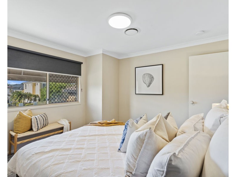 3 Oakwood Way, Carindale QLD 4152