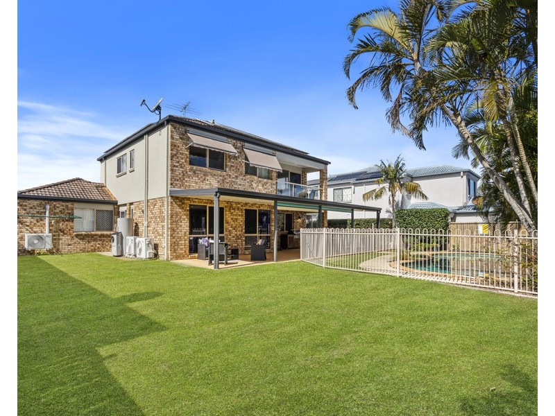 3 Oakwood Way, Carindale QLD 4152