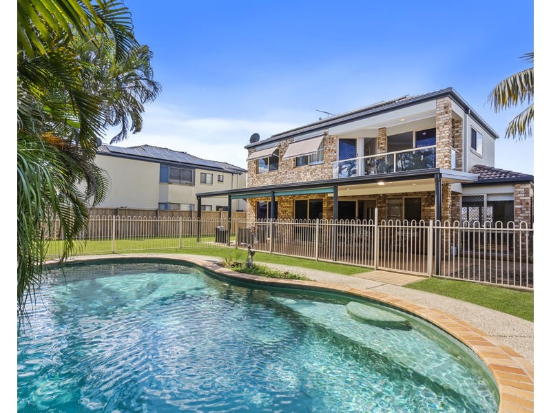 3 Oakwood Way, Carindale QLD 4152