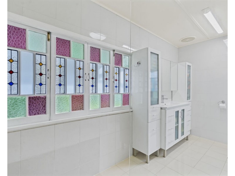 58 St Leonards Street, Coorparoo QLD 4151