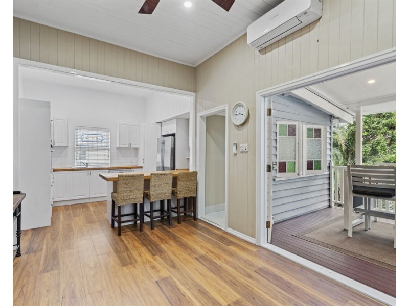 58 St Leonards Street, Coorparoo QLD 4151