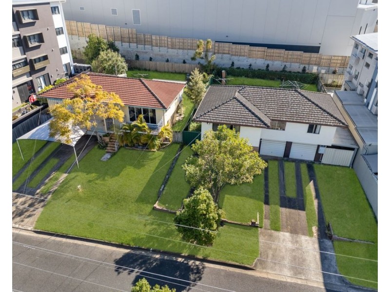 22-24 Grout Street, Macgregor QLD 4109