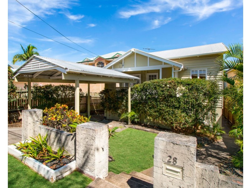 28 Bargoola Street, Coorparoo QLD 4151