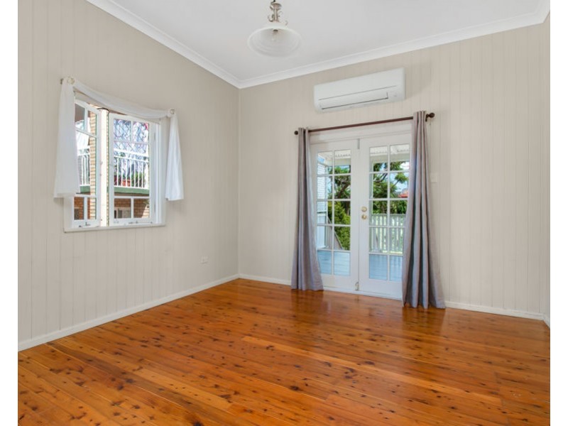 28 Bargoola Street, Coorparoo QLD 4151