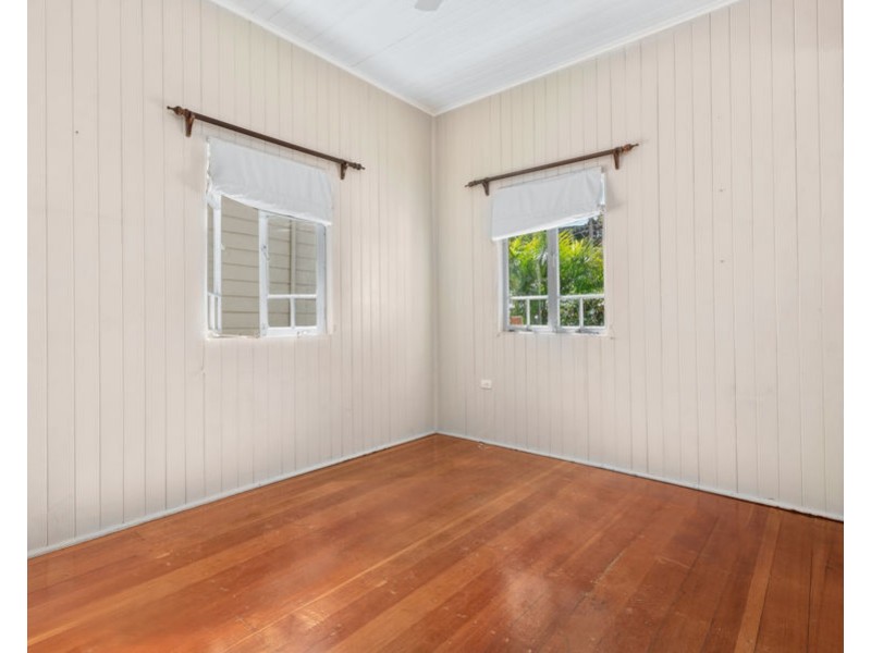 28 Bargoola Street, Coorparoo QLD 4151