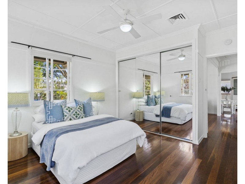 15 Edmond Street, Coorparoo QLD 4151