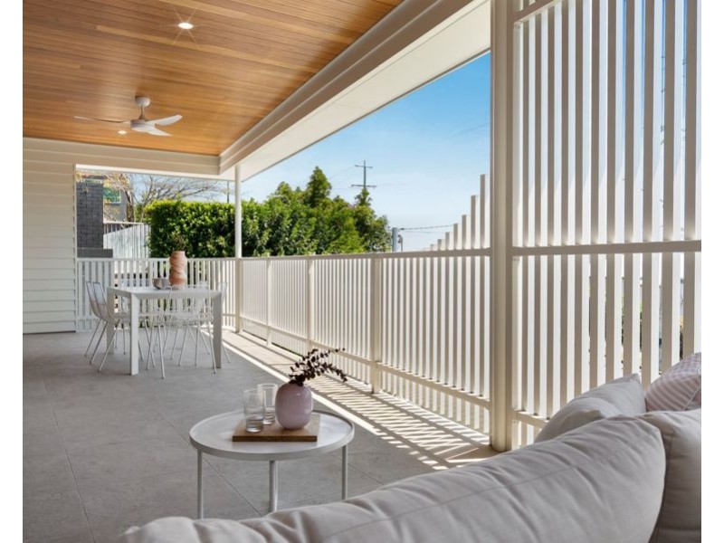 369 Chatsworth Rd, Coorparoo QLD 4151