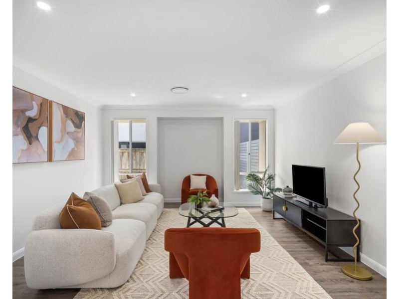 4 Feathertail Pl, Gumdale QLD 4154