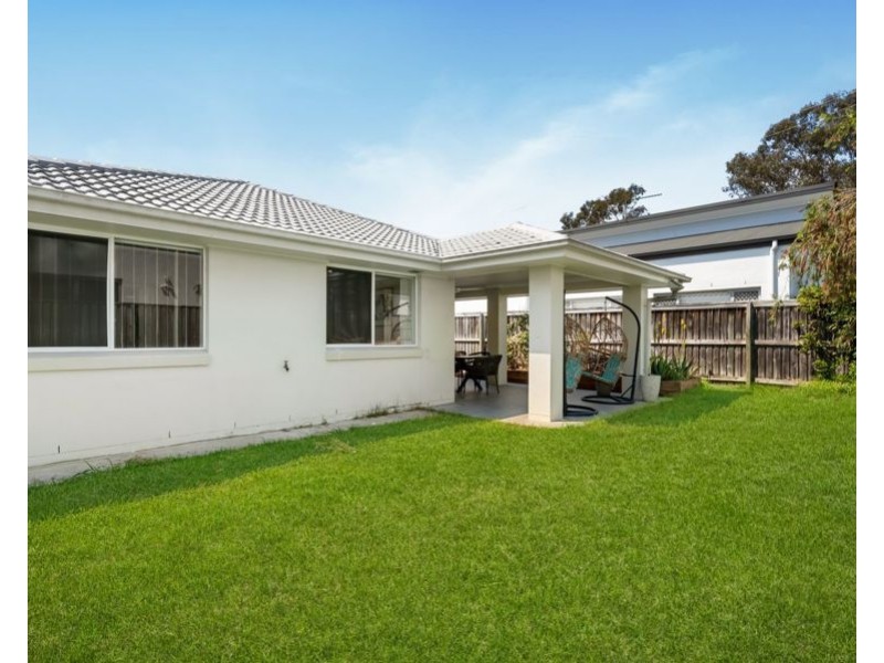 4 Feathertail Pl, Gumdale QLD 4154