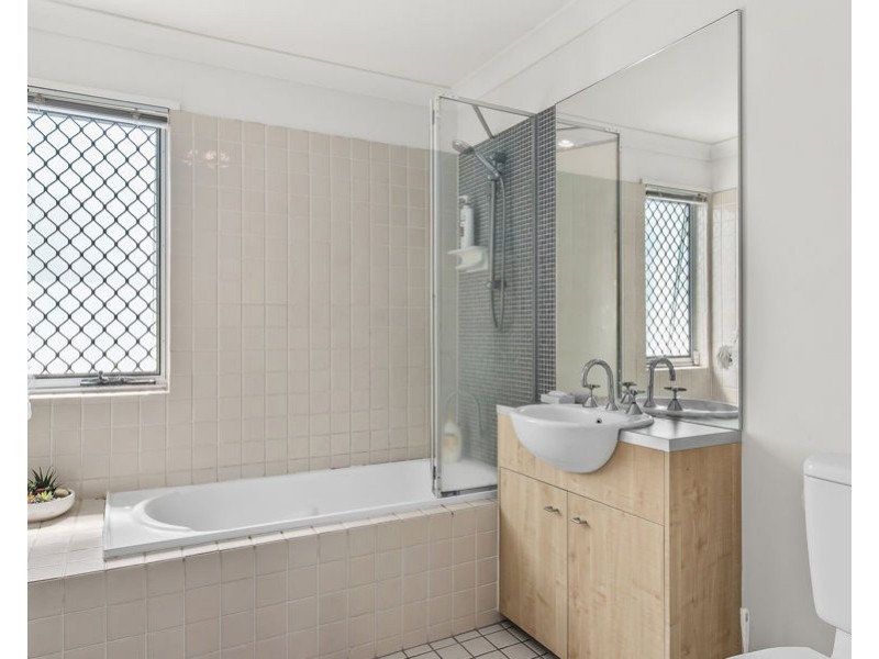 64 Wyandra Cres, Murarrie QLD 4172