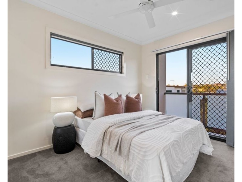 4 / 58 Rutland Street, Coorparoo QLD 4151