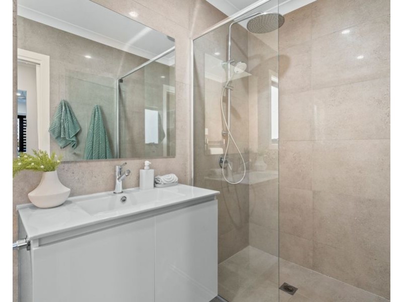 4 / 58 Rutland Street, Coorparoo QLD 4151