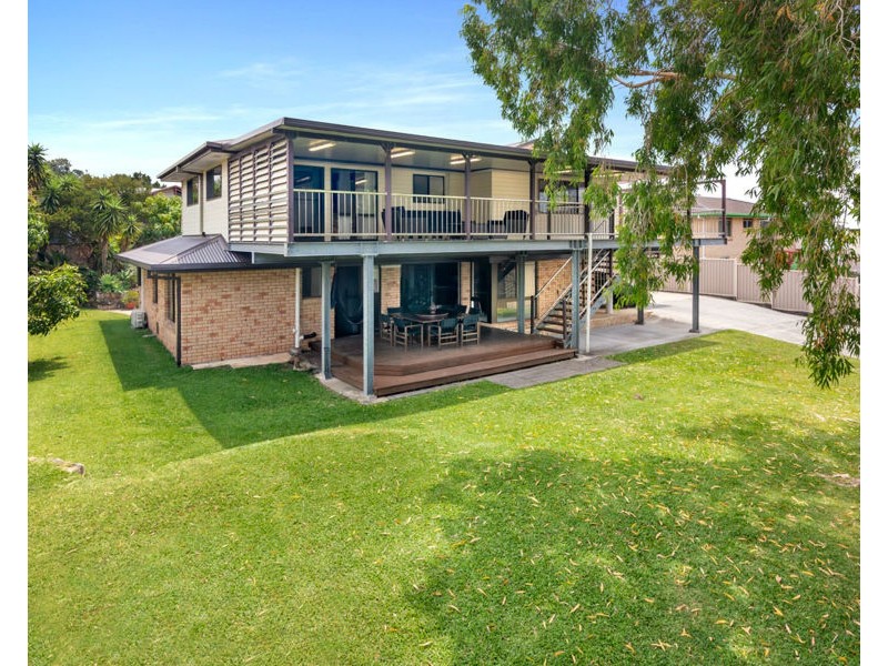 9-11 Carol Street, Redland Bay QLD 4165