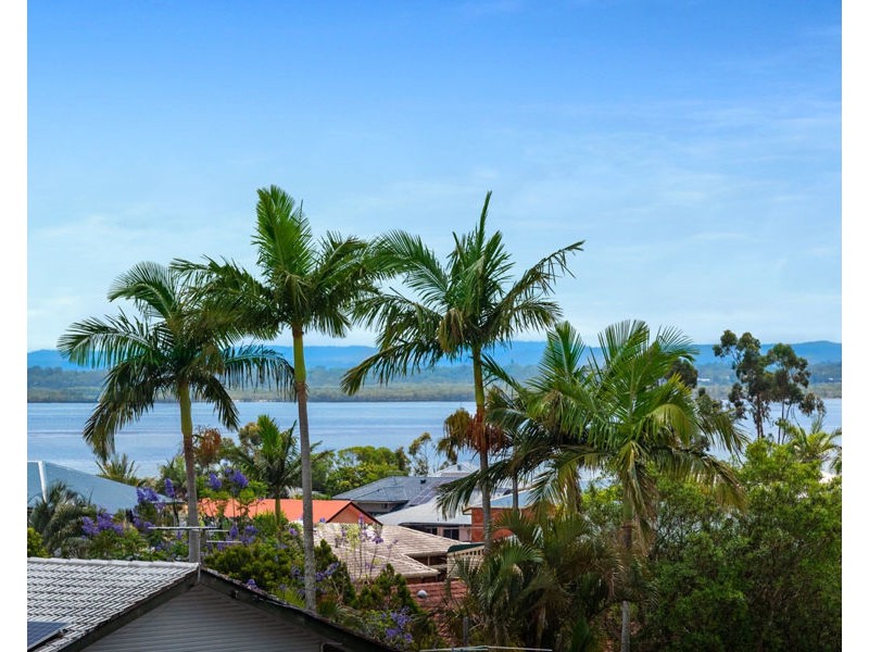 9-11 Carol Street, Redland Bay QLD 4165
