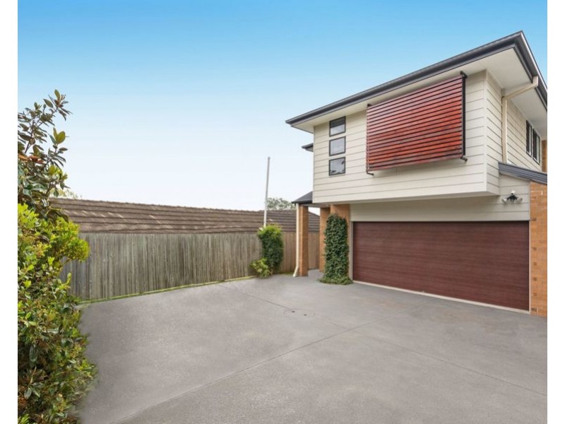 352 Nursery Rd, Holland Park QLD 4121