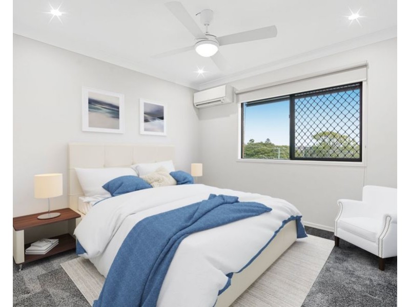 352 Nursery Rd, Holland Park QLD 4121