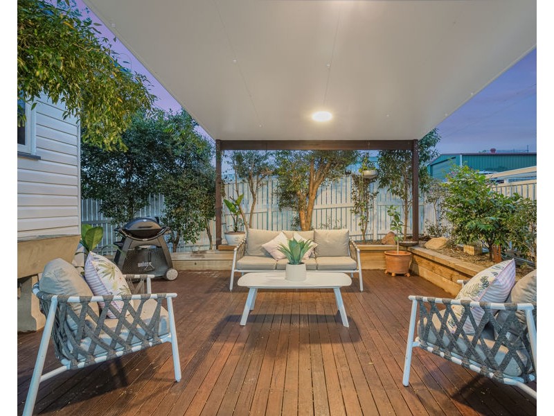 18 Talbot Street, Coorparoo QLD 4151