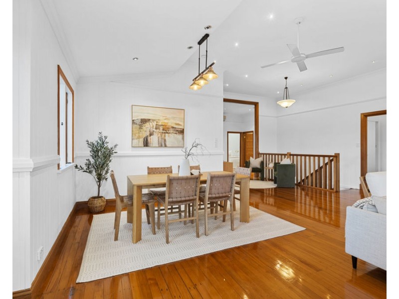 6 Regal Street, Coorparoo QLD 4151