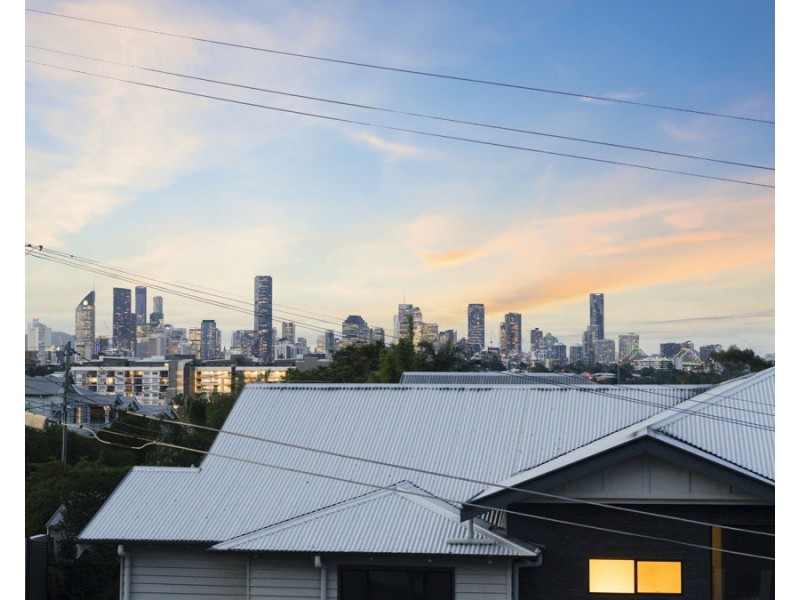 6 Regal Street, Coorparoo QLD 4151