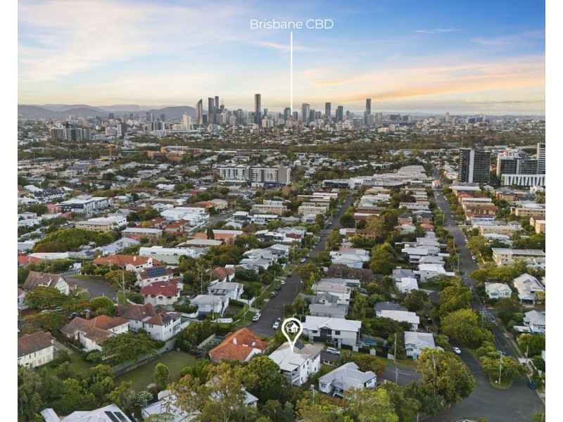 6 Regal Street, Coorparoo QLD 4151